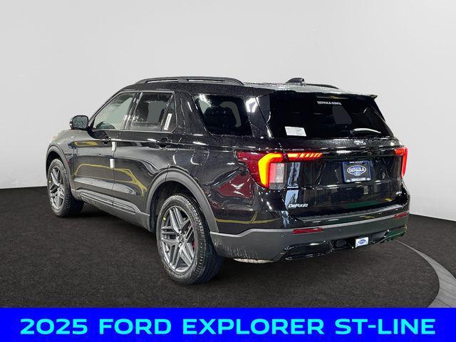 Photo of 2025 Black Ford Explorer