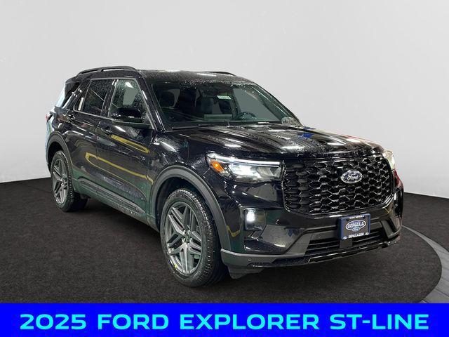 Photo of 2025 Black Ford Explorer