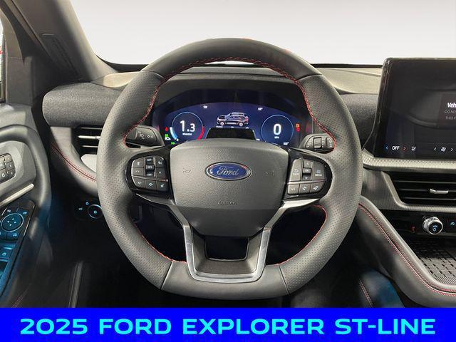 Photo of 2025 Black Ford Explorer