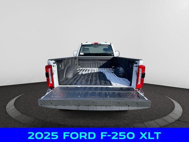 Photo of 2025 Oxford White Ford F-250