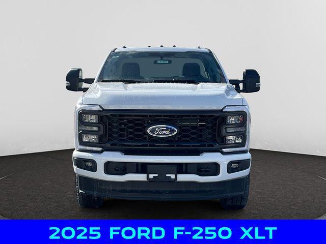 Photo of 2025 Oxford White Ford F-250