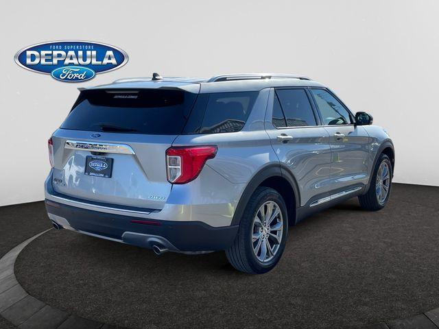 Photo of 2022 Iconic Silver Metallic Ford Explorer