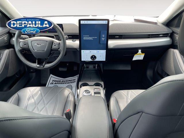 Photo of 2023 Star White Ford Mustang Mach-E