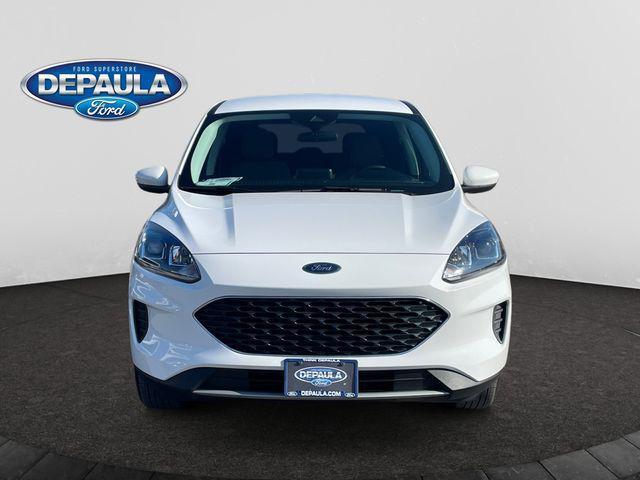 Photo of 2021 Oxford White Ford Escape