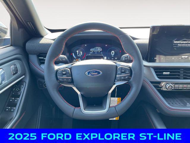 Photo of 2025 Blue Ford Explorer