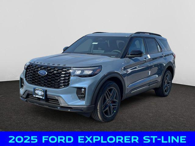 Photo of 2025 Blue Ford Explorer