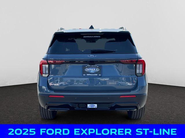 Photo of 2025 Blue Ford Explorer