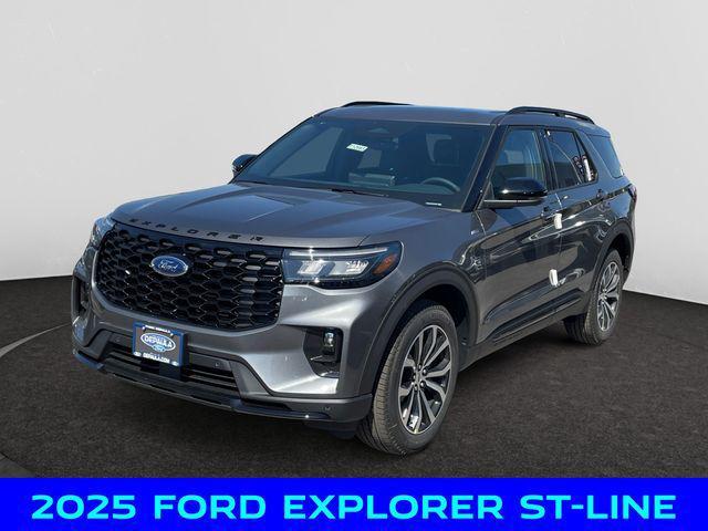 Photo of 2025 Gray Ford Explorer