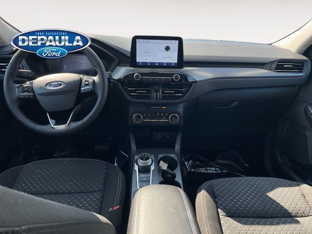 Photo of 2023 Iconic Silver Metallic Ford Escape