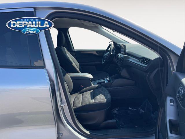 Photo of 2023 Iconic Silver Metallic Ford Escape