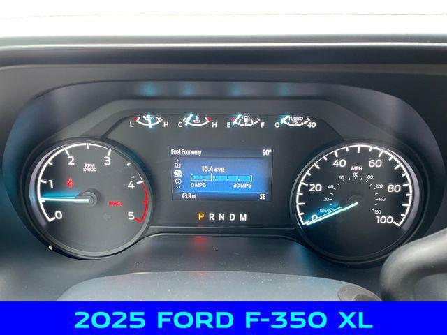 Photo of 2025 Oxford White Ford F-350