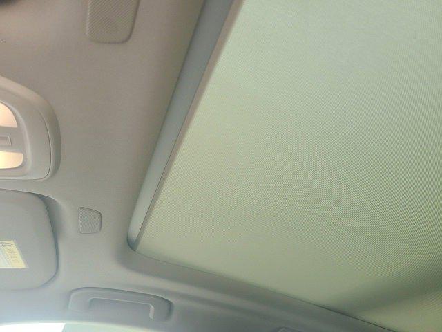 Photo of 2022 White Volvo XC60