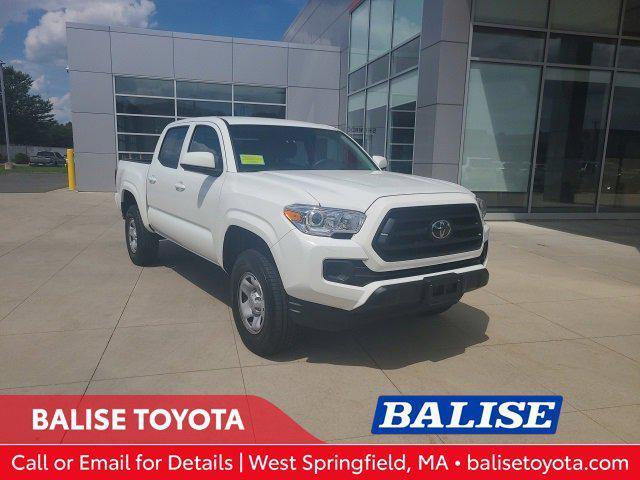 Photo of 2022 White Toyota Tacoma