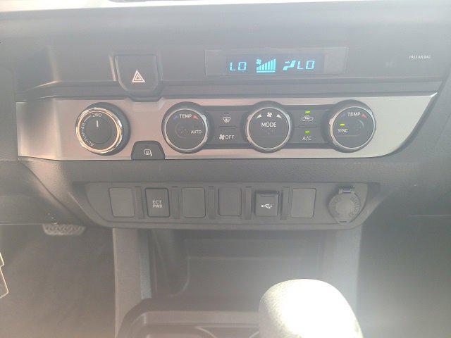 Photo of 2022 White Toyota Tacoma
