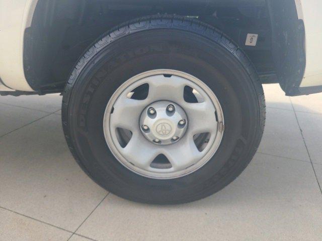 Photo of 2022 White Toyota Tacoma