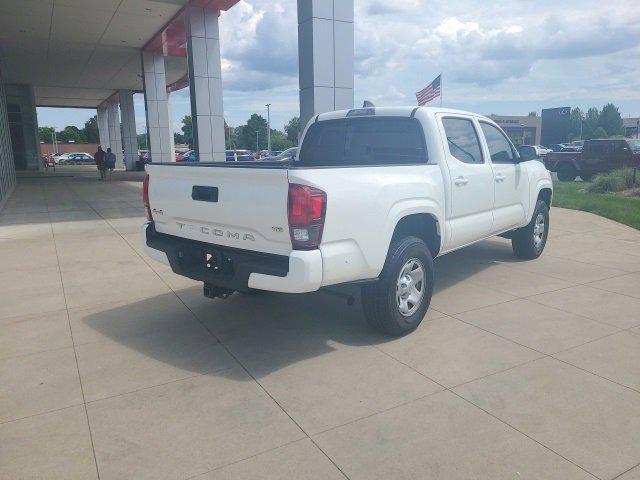 Photo of 2022 White Toyota Tacoma