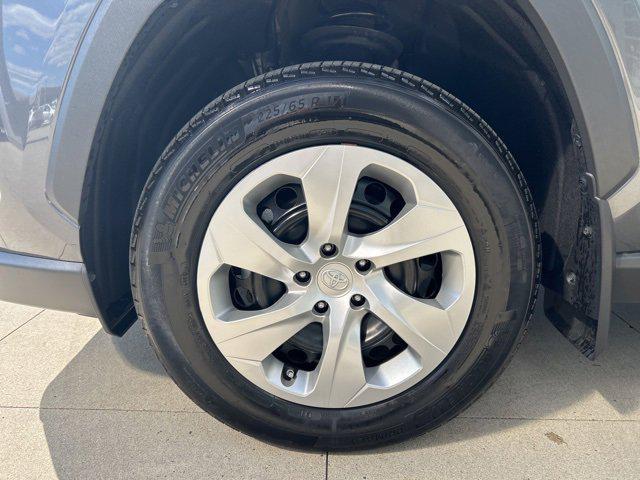 Photo of 2022 Magnetic Gray Metallic Toyota RAV4
