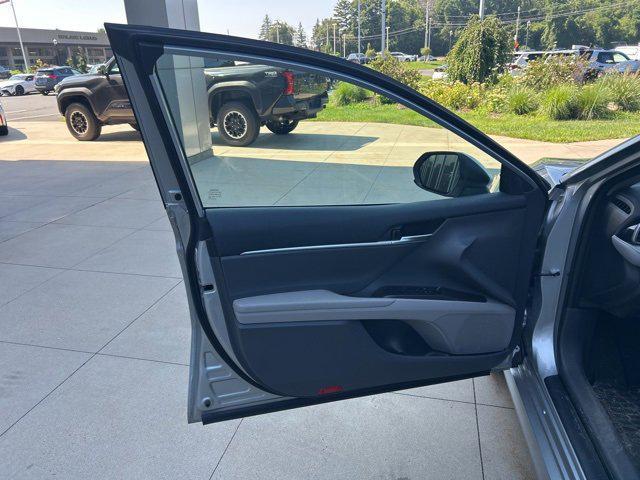 Photo of 2023 Celestial Silver Metallic Toyota Camry