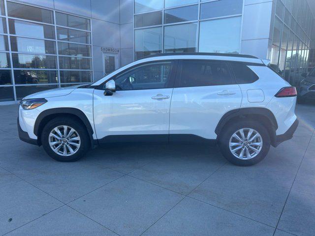 Photo of 2023 Wind Chill Pearl Toyota Corolla Cross