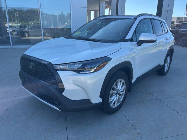 Photo of 2023 Wind Chill Pearl Toyota Corolla Cross