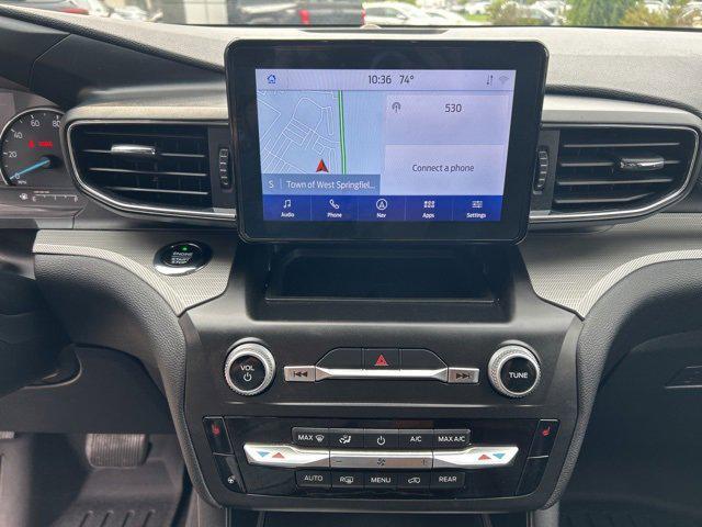 Photo of 2020 White Ford Explorer