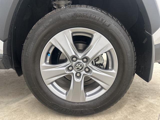 Photo of 2022 Silver Sky Metallic Toyota RAV4