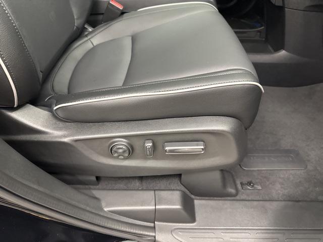 Photo of 2026 Crystal Black Pearl Honda Odyssey