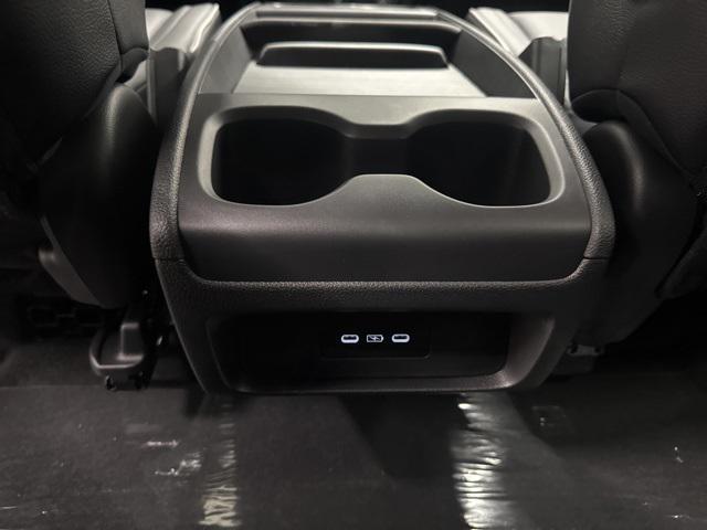 Photo of 2026 Crystal Black Pearl Honda Odyssey