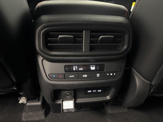 Photo of 2025 Sky Honda Pilot