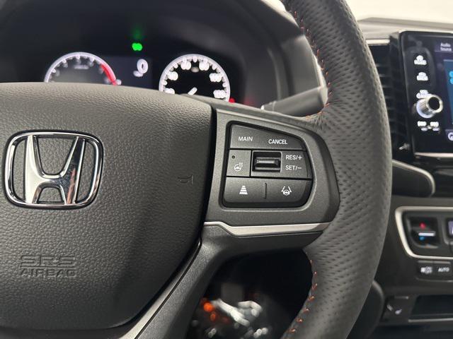 Photo of 2025 Gray Honda Ridgeline