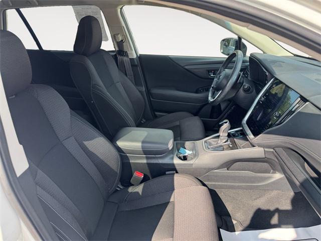 Photo of 2022 Crystal White Pearl Subaru Outback