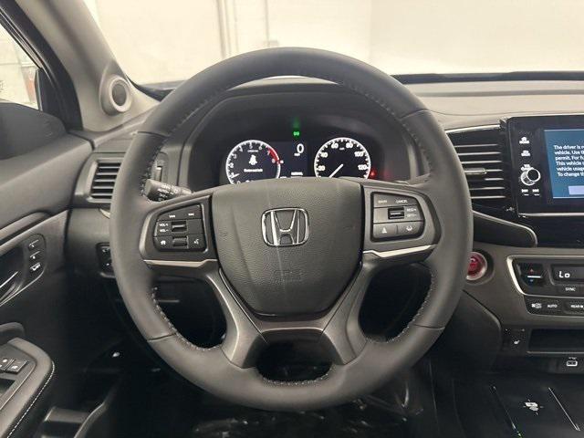 Photo of 2025 Crystal Black Pearl Honda Ridgeline