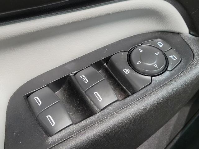 Photo of 2019 Mosaic Black Metallic Chevrolet Equinox