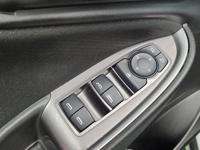 Photo of 2023 Summit White Chevrolet Malibu
