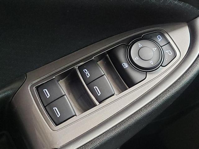 Photo of 2023 Summit White Chevrolet Malibu