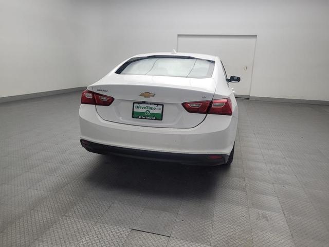 Photo of 2023 Summit White Chevrolet Malibu
