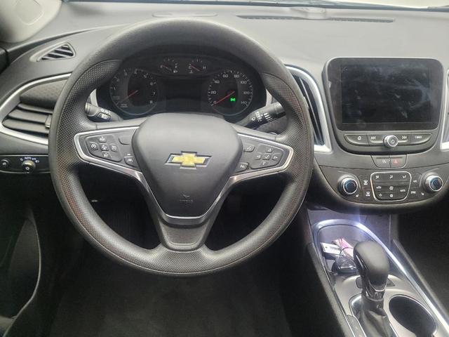Photo of 2023 Summit White Chevrolet Malibu