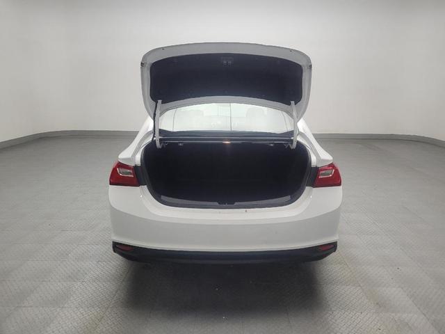 Photo of 2023 Summit White Chevrolet Malibu