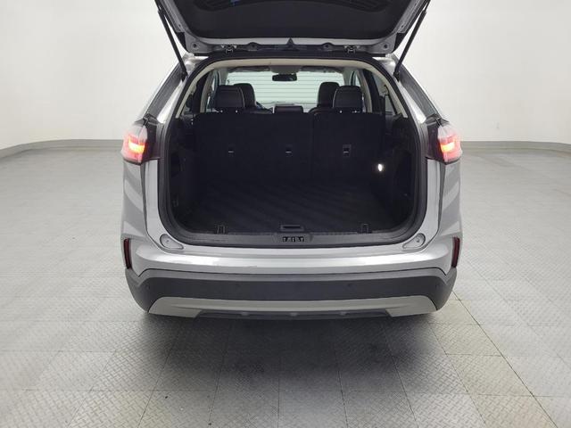 Photo of 2023 Iconic Silver Metallic Ford Edge