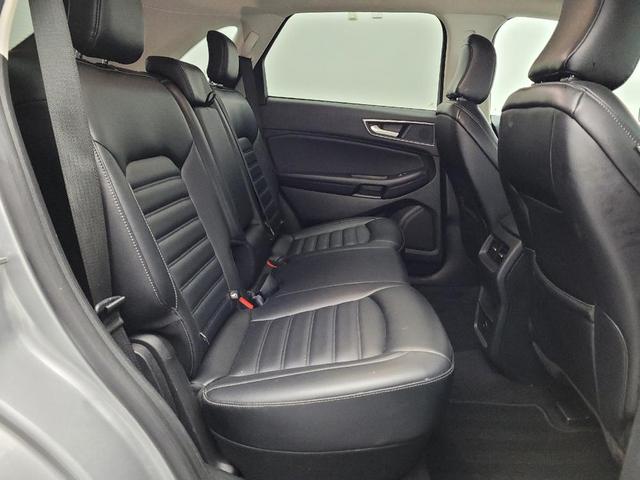 Photo of 2023 Iconic Silver Metallic Ford Edge