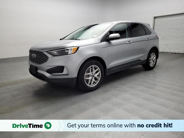 Photo of 2023 Iconic Silver Metallic Ford Edge
