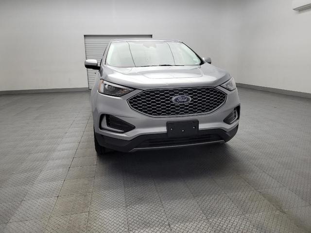 Photo of 2023 Iconic Silver Metallic Ford Edge