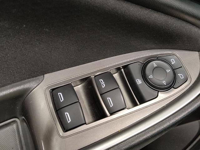 Photo of 2023 Summit White Chevrolet Malibu