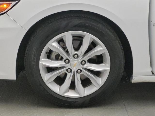 Photo of 2023 Summit White Chevrolet Malibu