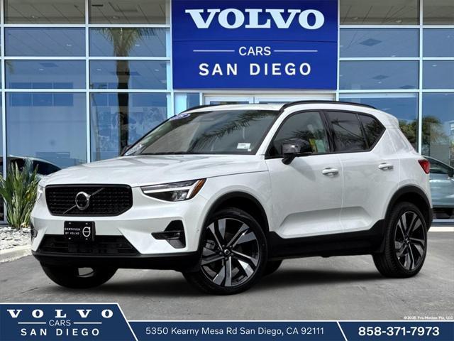 2025 Volvo XC40