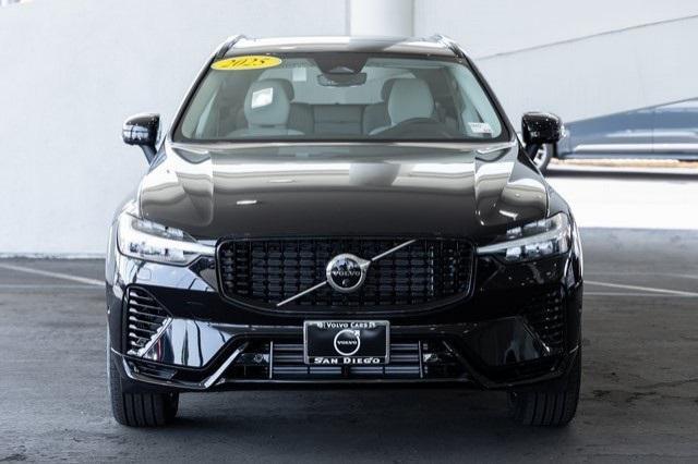 Photo of 2025 Onyx Black Volvo XC60 Plug-In Hybrid