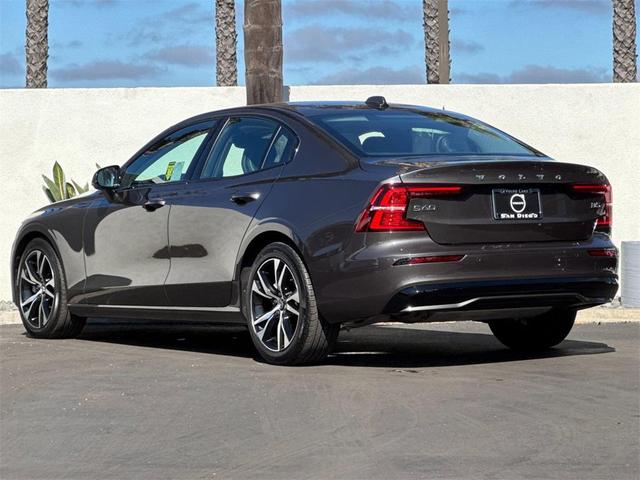 Photo of 2025 Platinum Grey Metallic Volvo S60