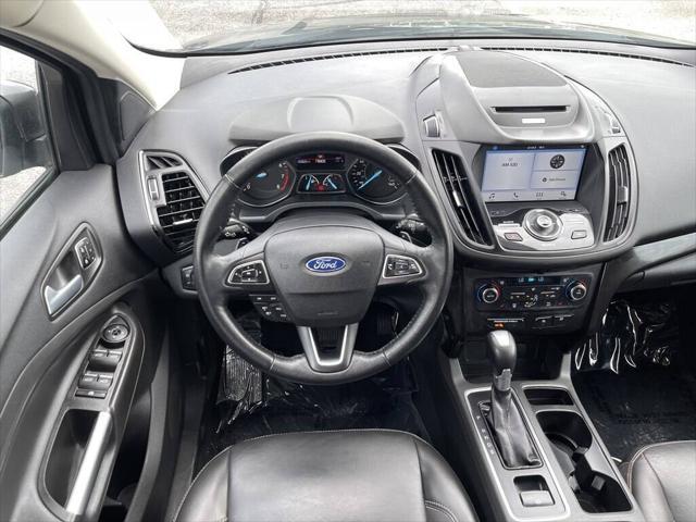 Photo of 2017 Magnetic Metallic Ford Escape