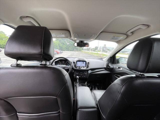 Photo of 2017 Magnetic Metallic Ford Escape