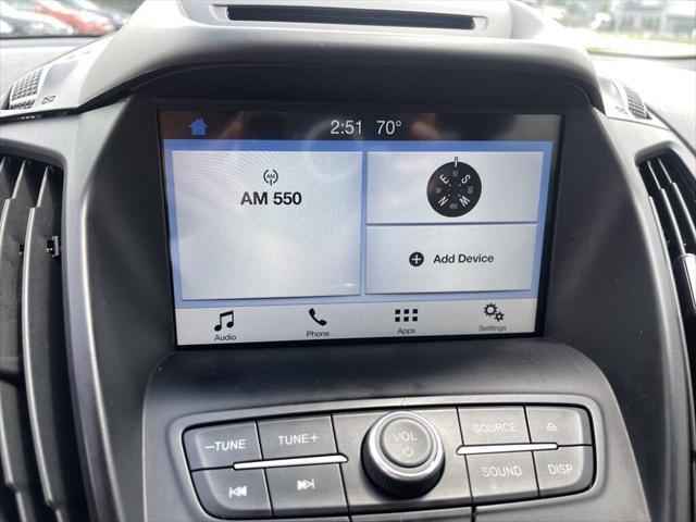 Photo of 2017 WHITE Ford Escape